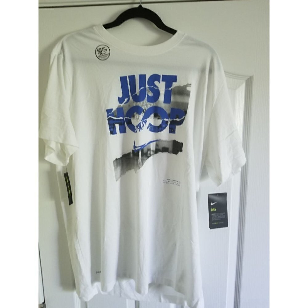 NIKE Basketball‎ Tee